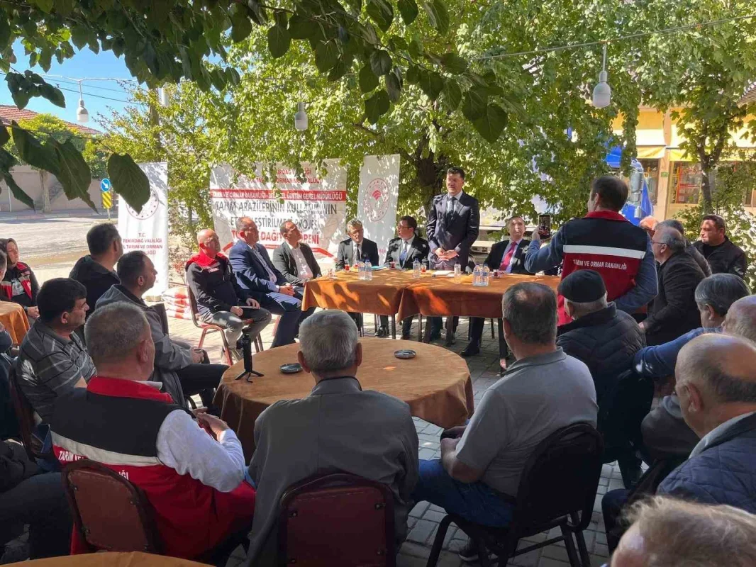 Hayrabolu'da 96 çiftçiye yüzde 50 hibeli kanola tohumu desteği