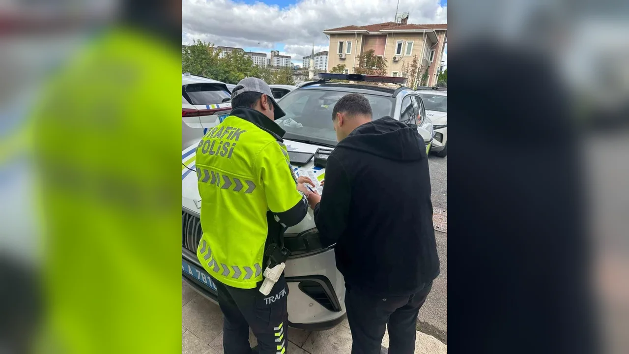 Başakşehir'de tehlikeli şerit değiştiren sürücüye 10 bin lira ceza