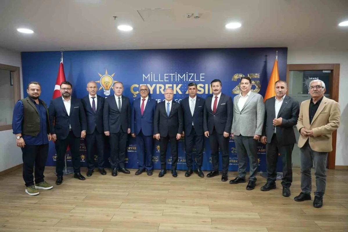 Yenişehir'de Yalçın Ede ve Abdurrahman İletmiş AK Parti'ye katıldı