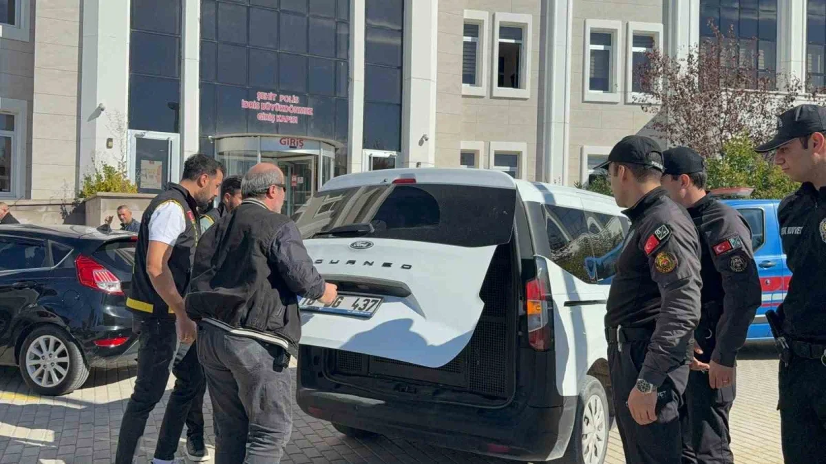 Gemlik'te yaşlı çifti öldürme şüphelisi adliyeye sevk edildi