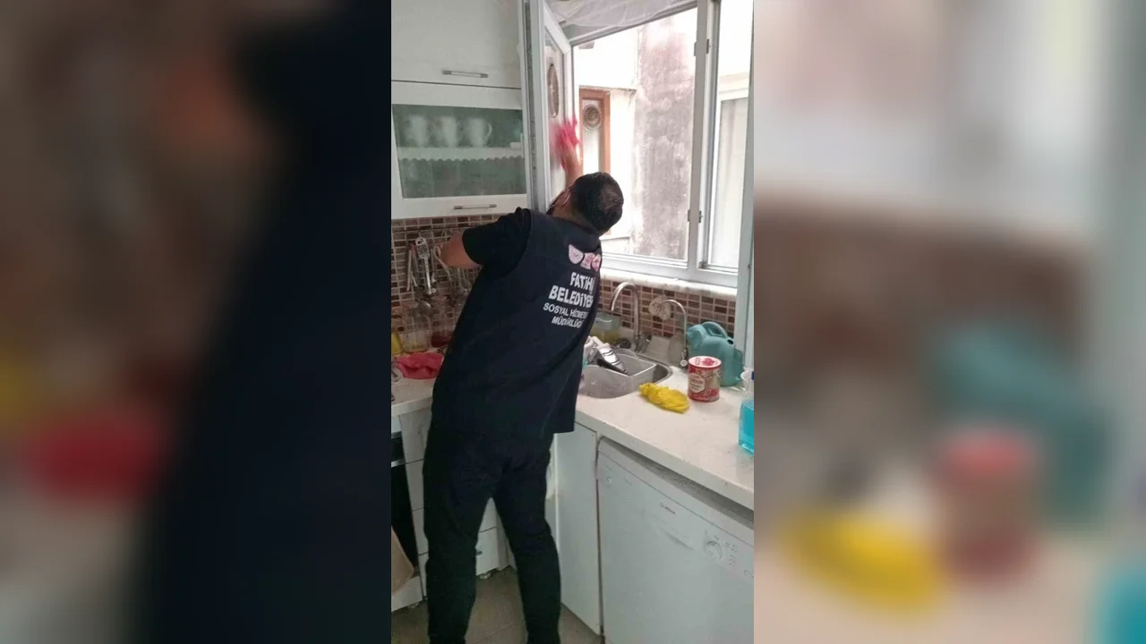 Fatih'te yaşlılara evde temizlik ve bakım desteği