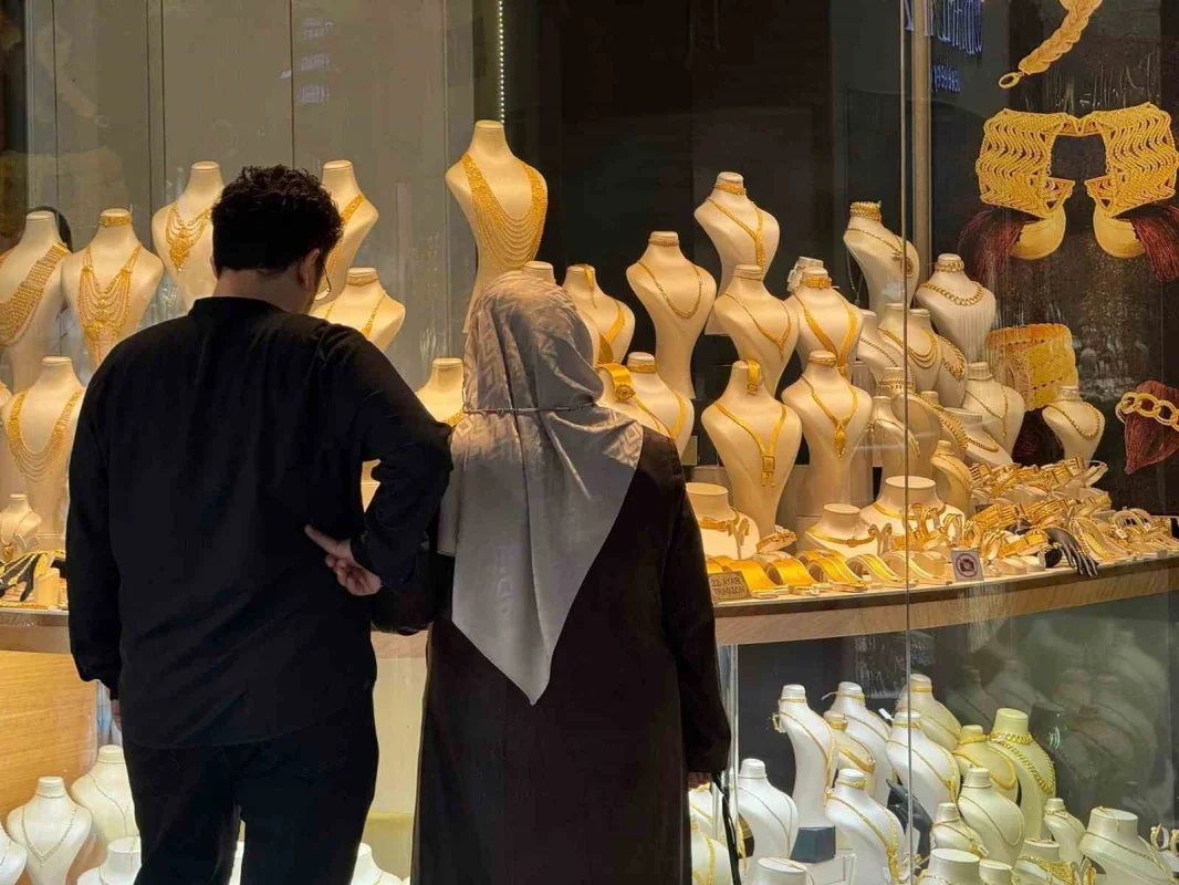Gram altın 6 bin 550 lirada, yatırımcı bekliyor