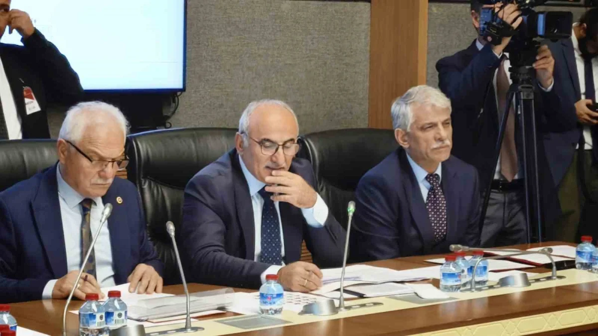 Yabancı dijital konaklama platformları TBMM'de görüşüldü
