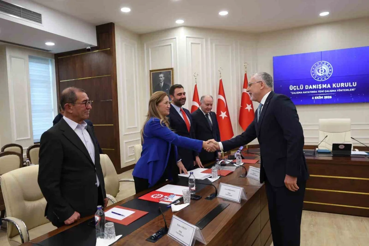 Vedat Işıkhan'dan işsizlik oranı açıklaması: yüzde 7,8