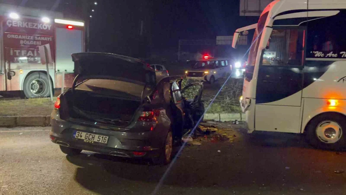 Çerkezköy-Kapaklı yolunda 3 araçlı kaza: 3 yaralı