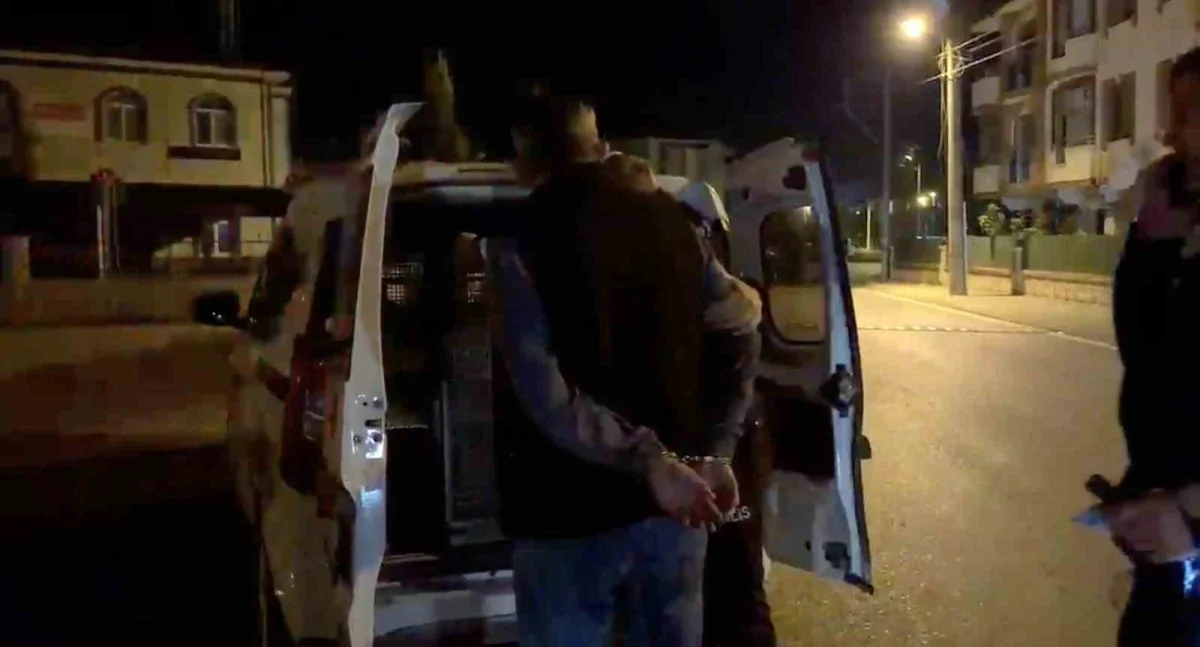 Karasu'da alkollü sürücü 5 kilometre polisten kaçtı