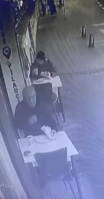 Sarıyer'de esnaf iki kişiyi tehlikeden kurtardı