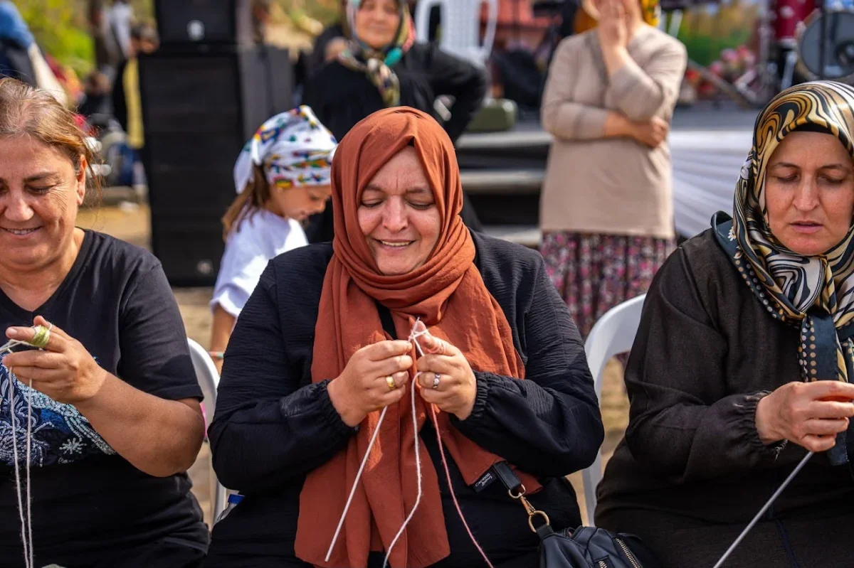 Gebze'de kadınlar imeceyle kışlık hazırlık yaptı