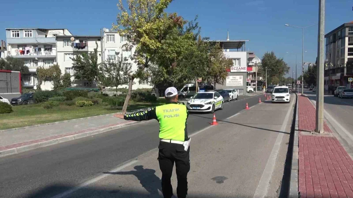 Bursa'da trafolar emniyet kemeri için renklendi