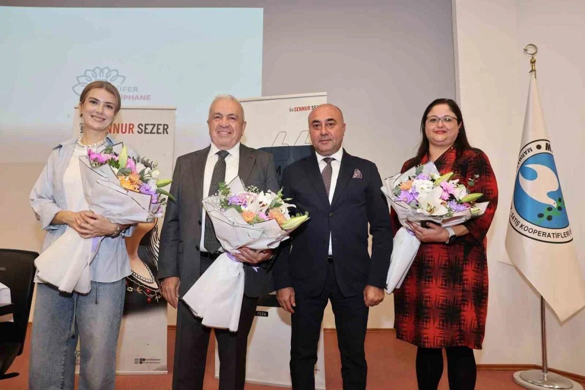 Elit Andaç Çam Nilüfer'de şiirleri seslendirdi
