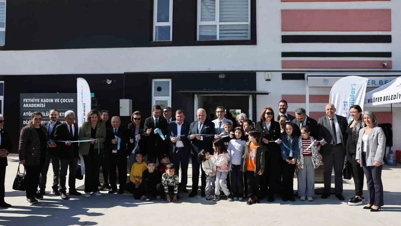 Nilüfer Dijital Deneyim Merkezi Fethiye'de açıldı