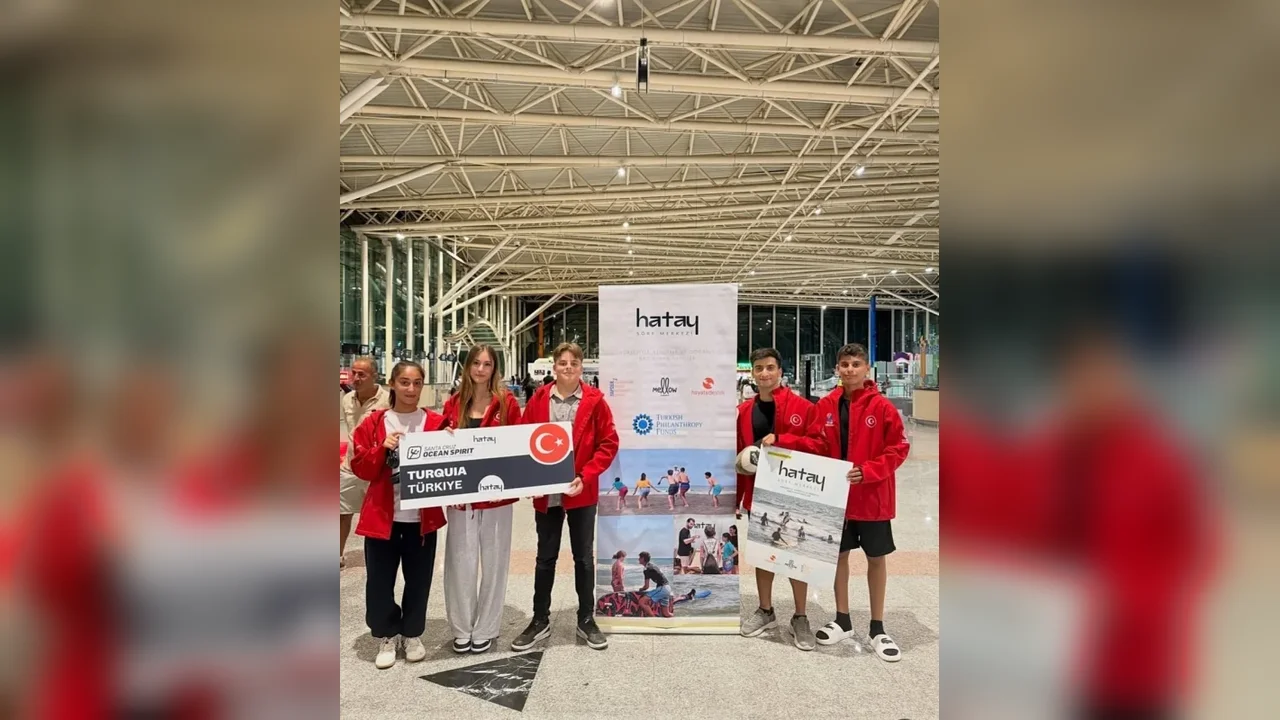 Hataylı 5 milli sörfçü Avrupa Şampiyonası'nda tur geçti