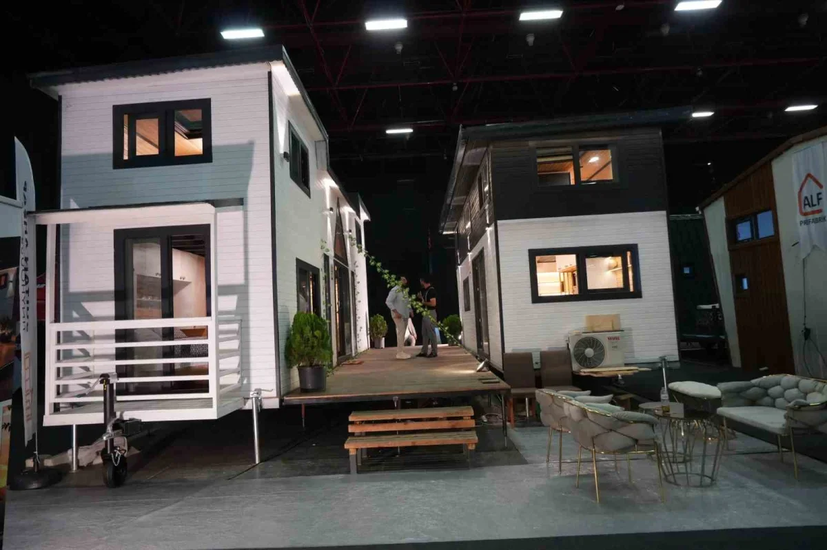 Caravanport Antalya Fuarı 80 markayla açıldı