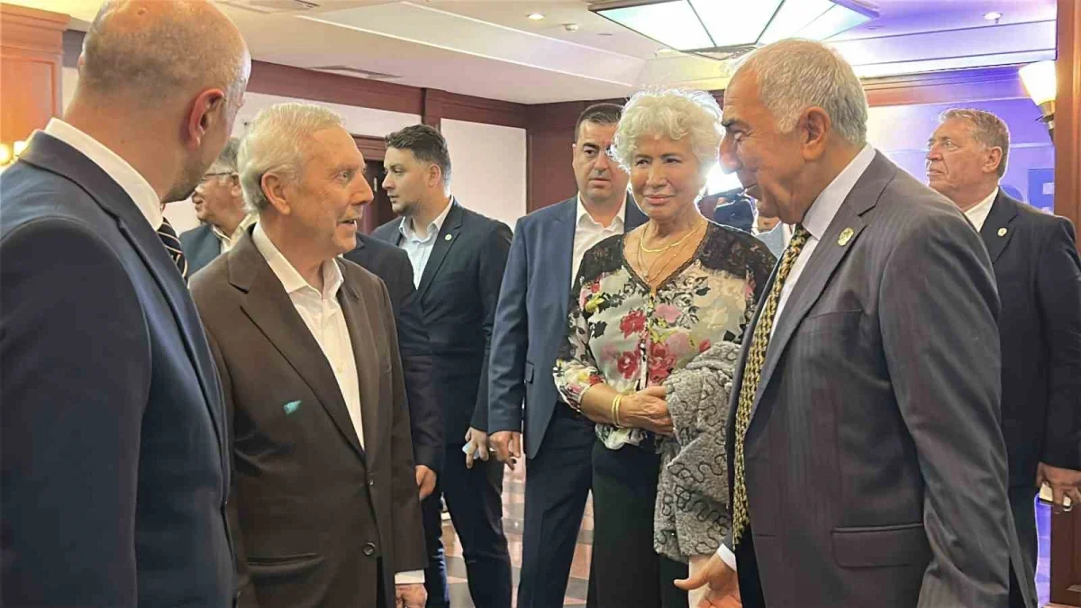 Fenerbahçeliler Derneği 40. yıl balosunu kutladı