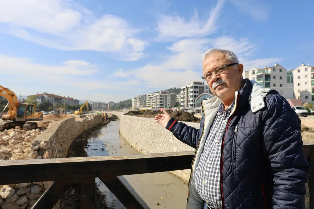 Nilüfer'de iki derede 1.350 metrelik taş duvar