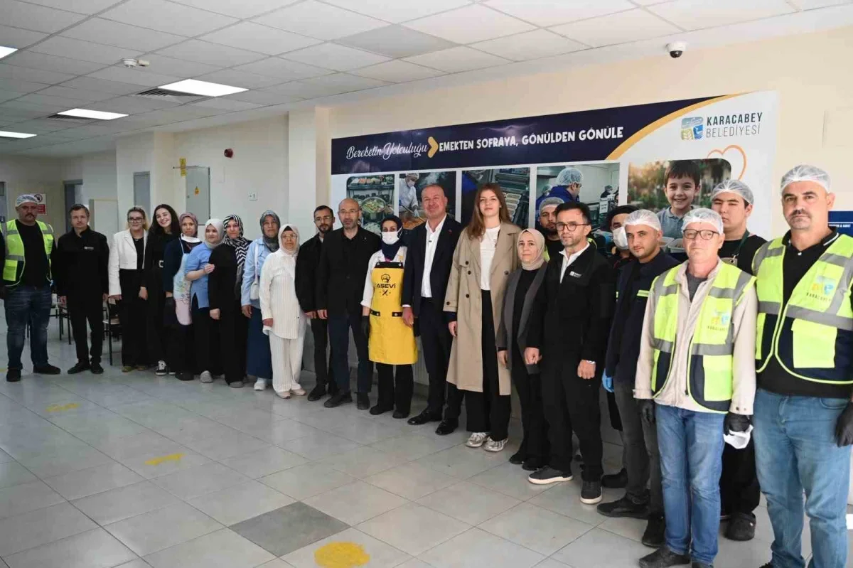 Karacabey Belediyesi 13 sosyal destek sunuyor