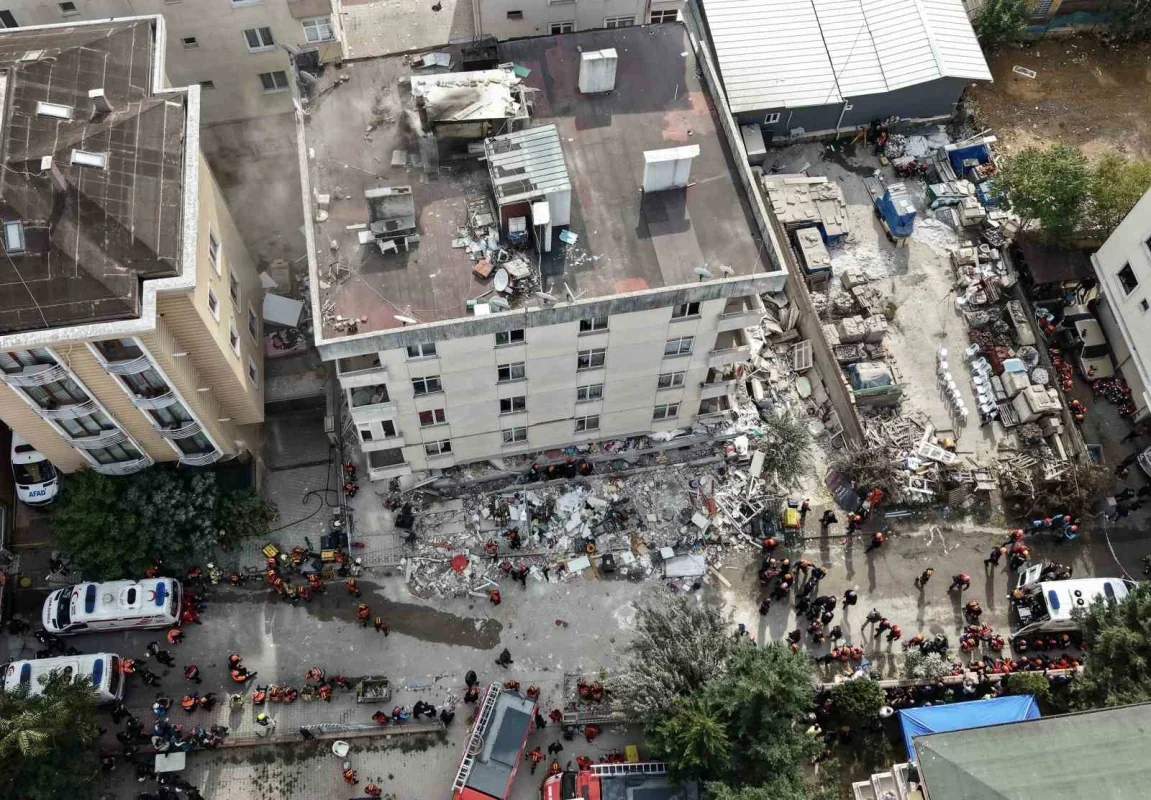 Maltepe'de çöken bina için yüzde 50 büyütme iddiası