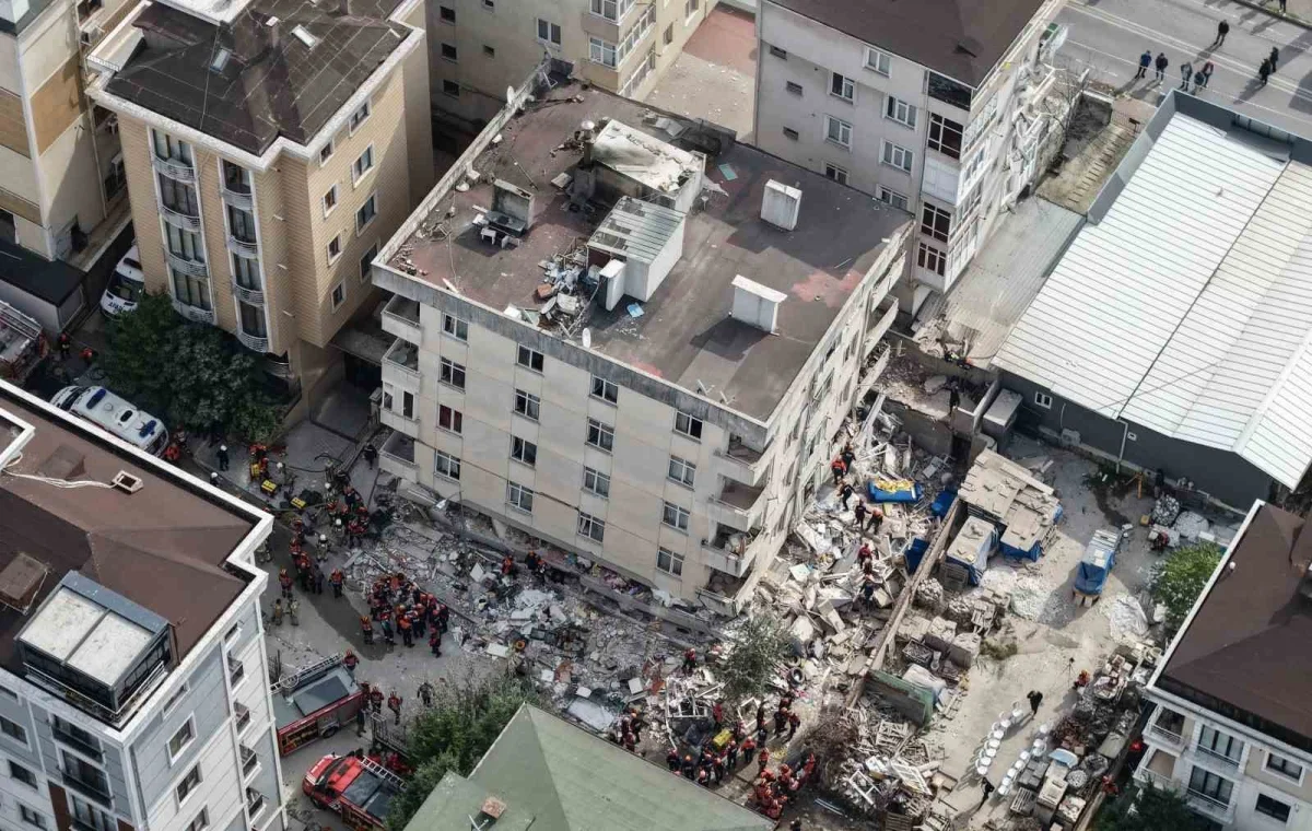 Maltepe'de çöken bina için yüzde 50 büyütme iddiası