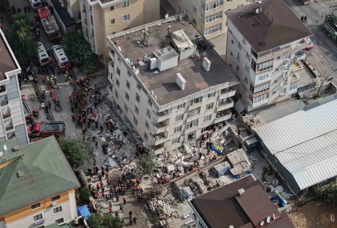 Maltepe'de çöken bina için yüzde 50 büyütme iddiası