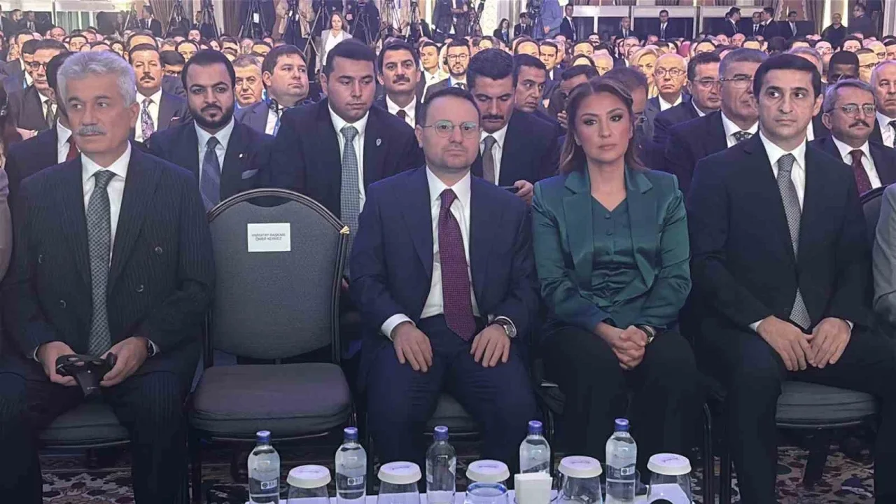Akın Gürlek'ten Filistinli Bakanın engellenmesine tepki