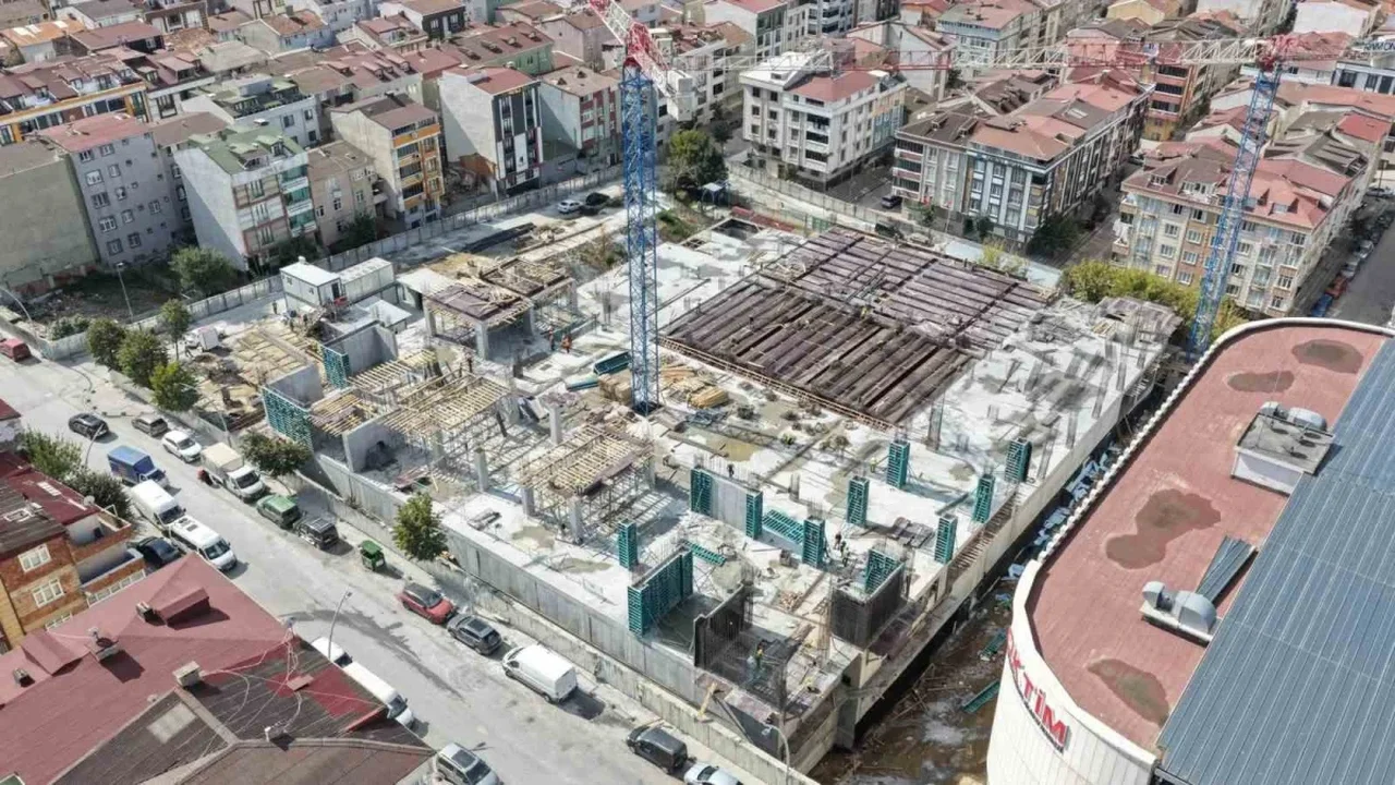 Naim Süleymanoğlu merkezi Sultangazi'de yükseliyor
