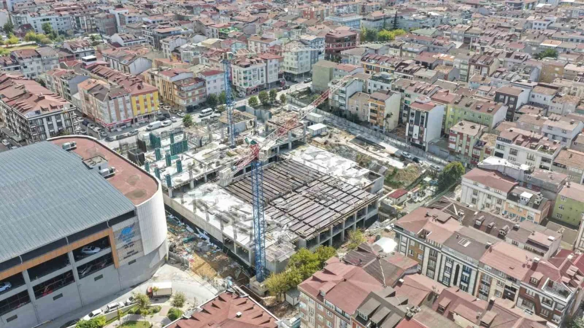 Naim Süleymanoğlu merkezi Sultangazi'de yükseliyor