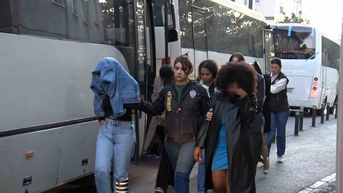 İstanbul'da yatırım dolandırıcılığı operasyonunda 62 sevk
