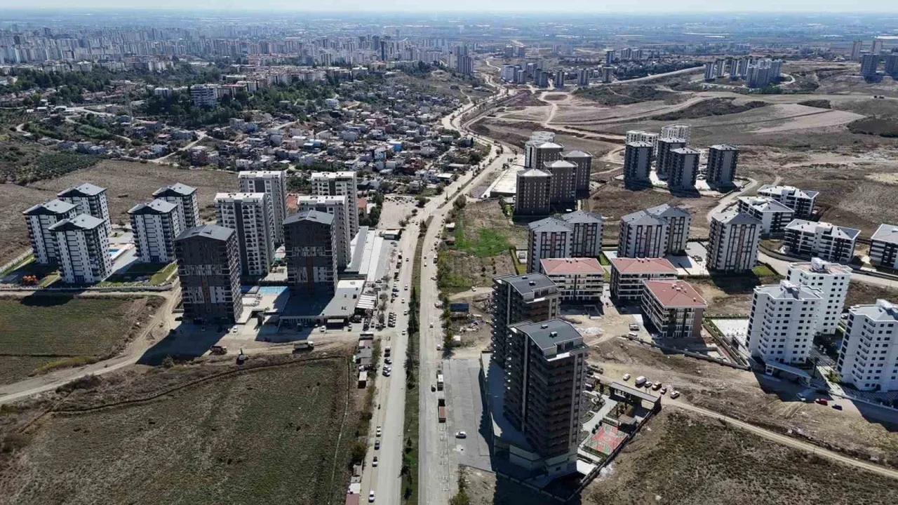 Adana'da TOKİ konutlarında kiralar 10 bin liraya indi