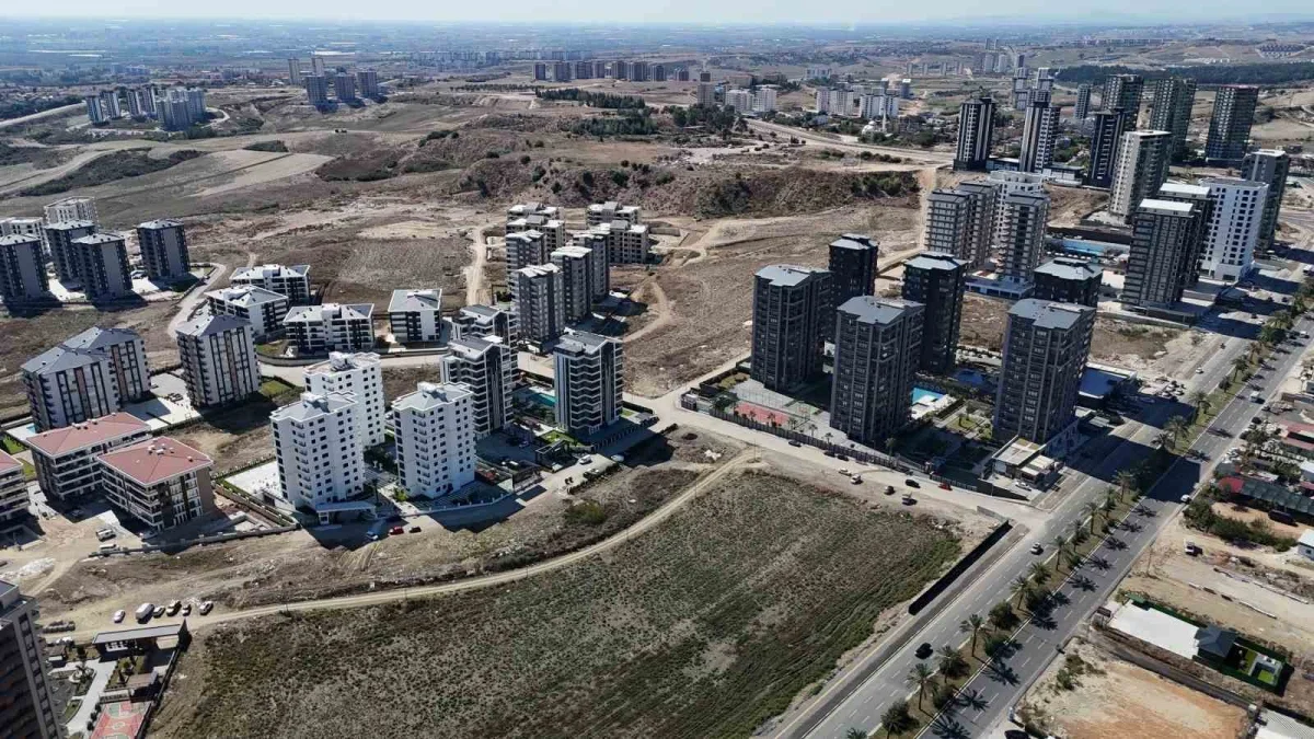 Adana'da TOKİ konutlarında kiralar 10 bin liraya indi