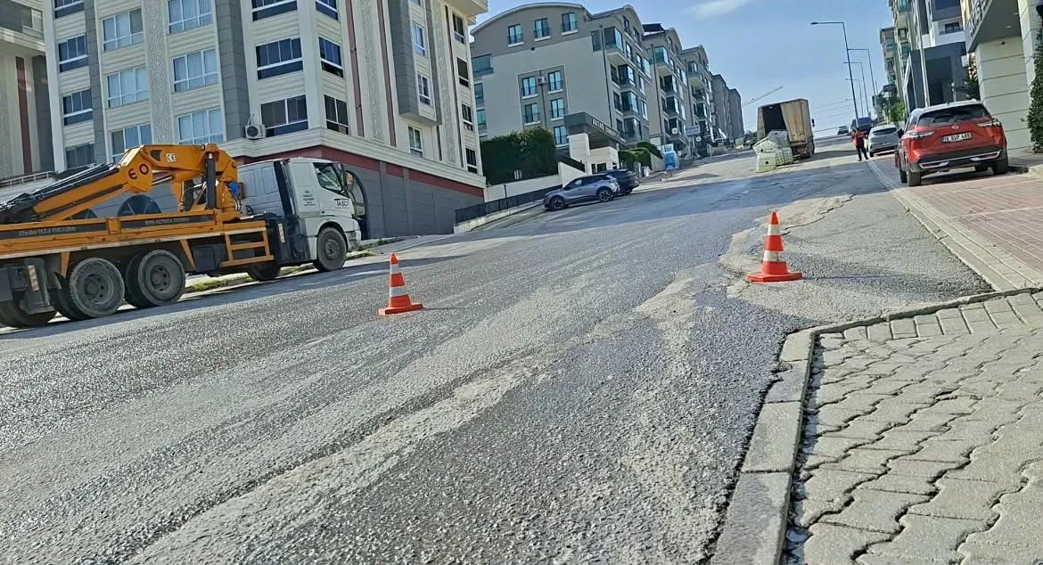 Bursa'da sülfürik asit döküldü, cadde kapatıldı