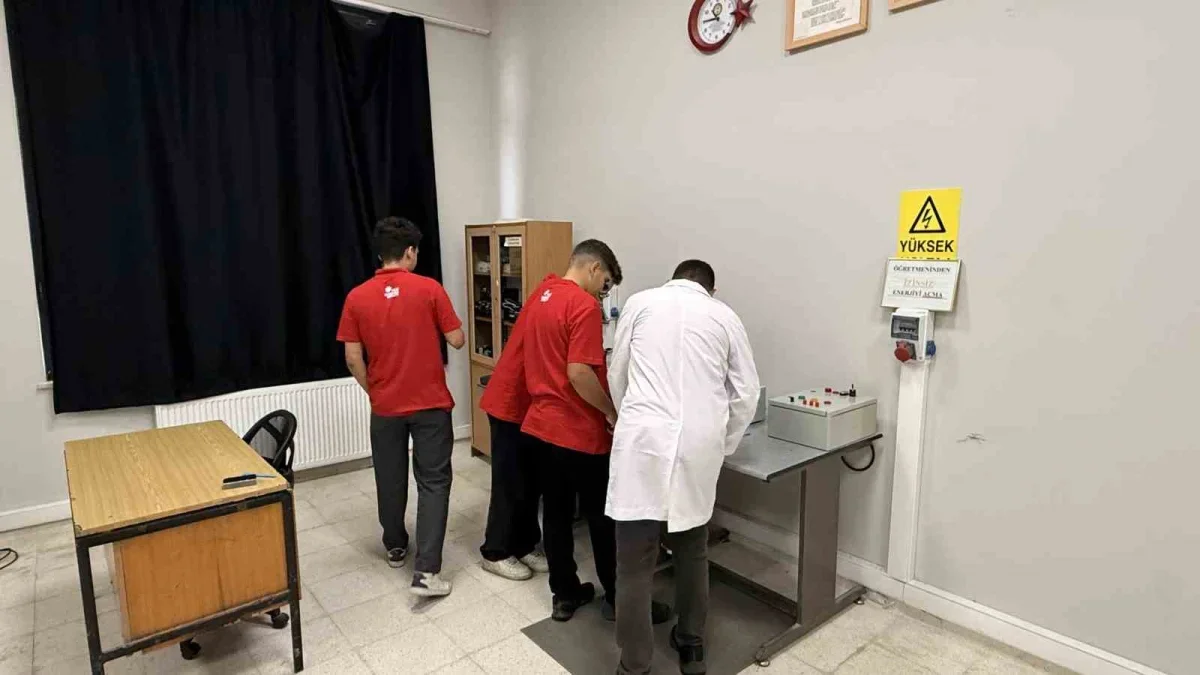 TEKNOFEST 2026'da Sakaryalı öğrenciler Türkiye birincisi