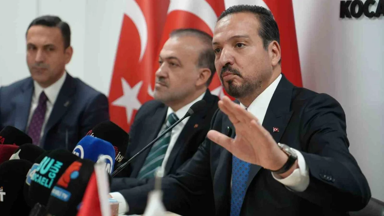 Kürşad Zorlu'dan fon meselesi için açıklama