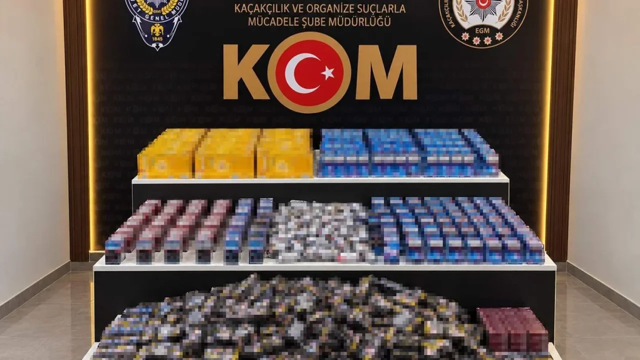 Adapazarı'nda 4 bin 942 paket kaçak sigara bulundu