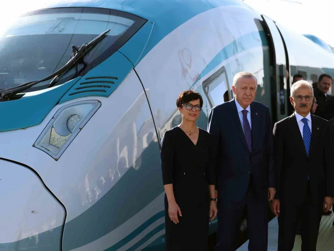 Erdoğan Çerkezköy-Kapıkule hattında ilk sürüşü yaptı