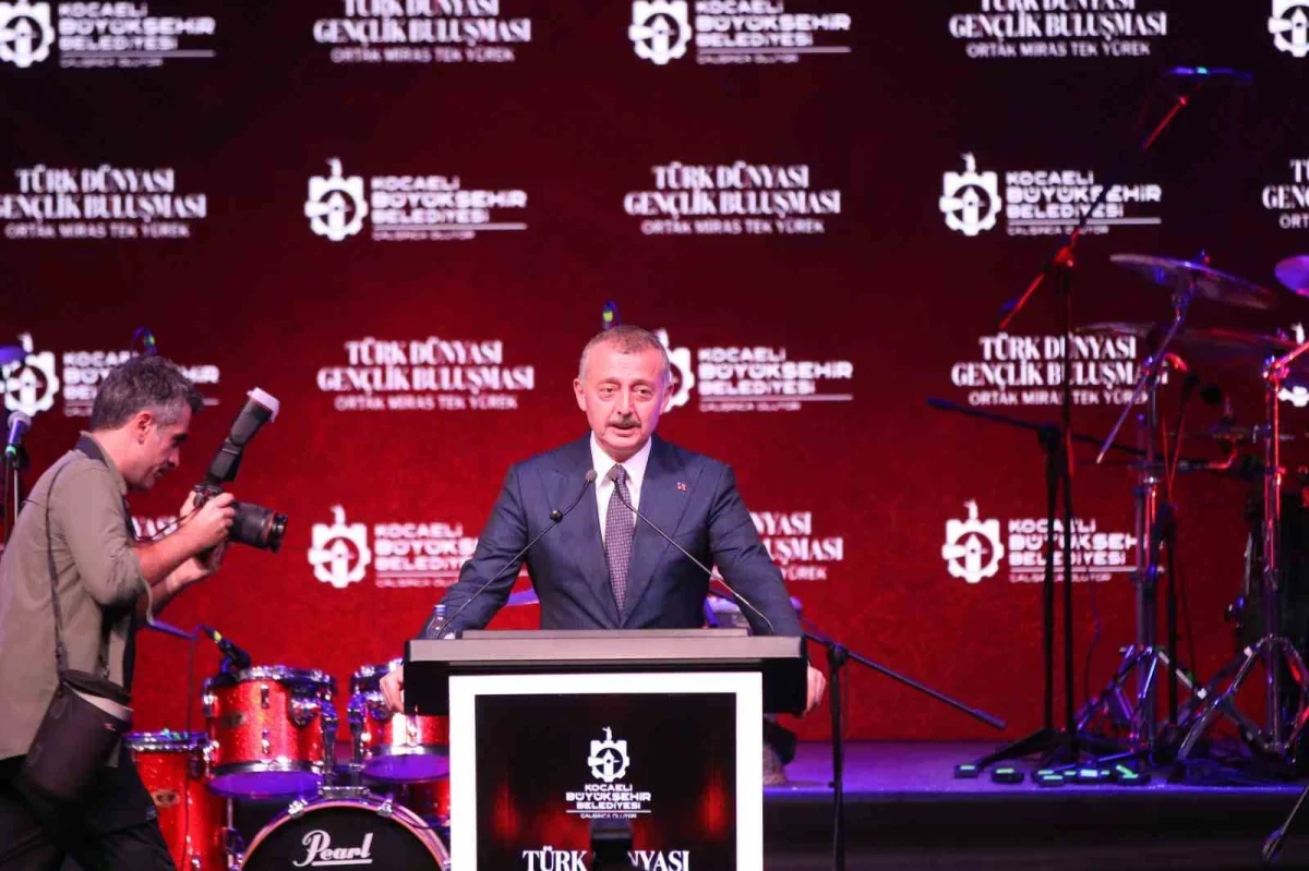 Kocaeli'de Türk Dünyası Gençlik Buluşması yapıldı