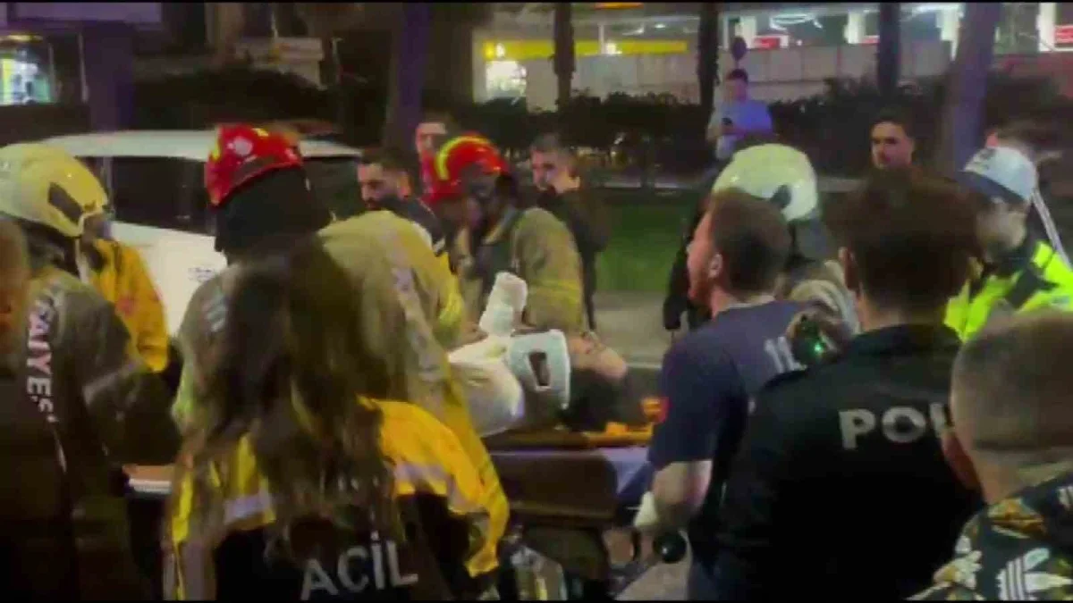 Beyoğlu'ndaki makas kazasında 3 kişi yaralandı