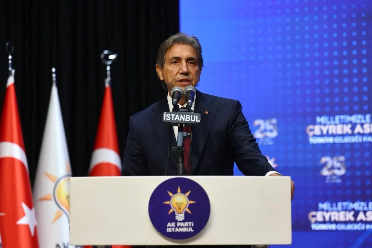 AK Parti'ye İstanbul'da farklı partilerden 136 kişi katıldı