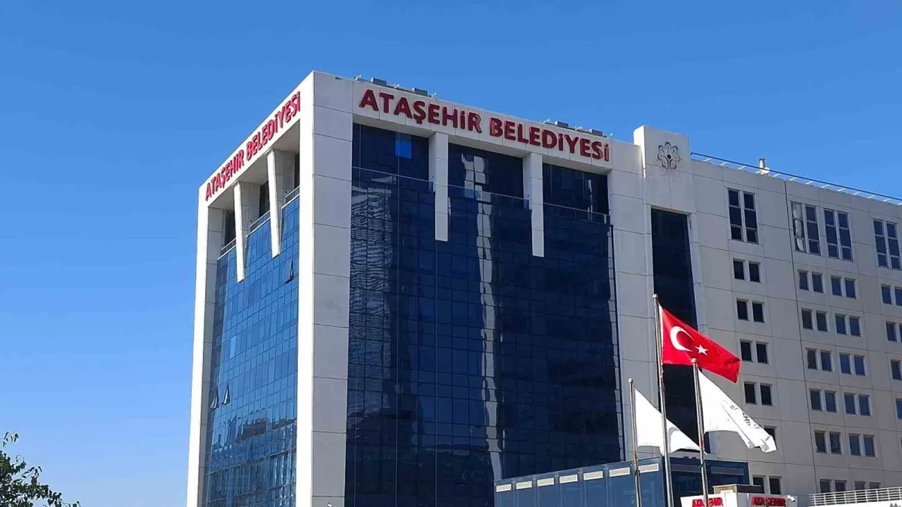 Ataşehir'de Serdar Orhan başkanvekili seçildi