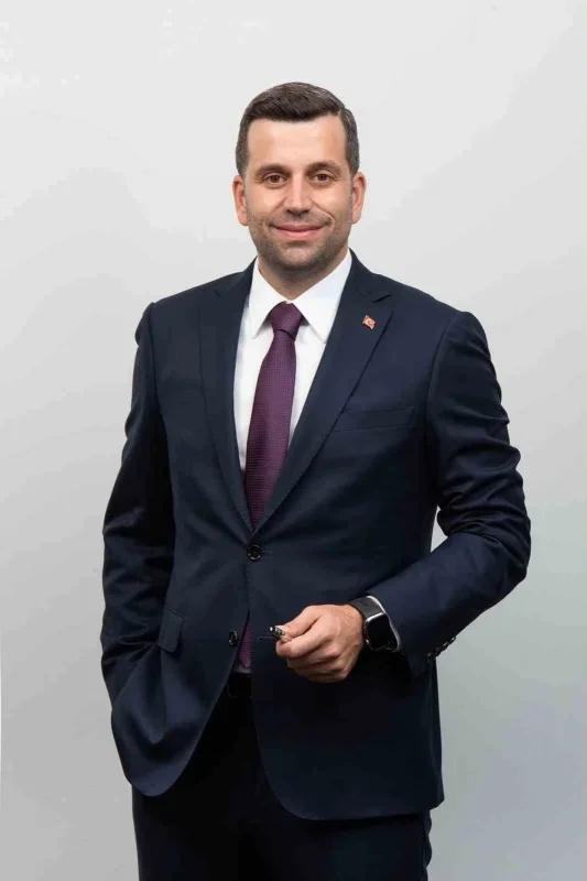 Ataşehir'de Serdar Orhan başkanvekili seçildi