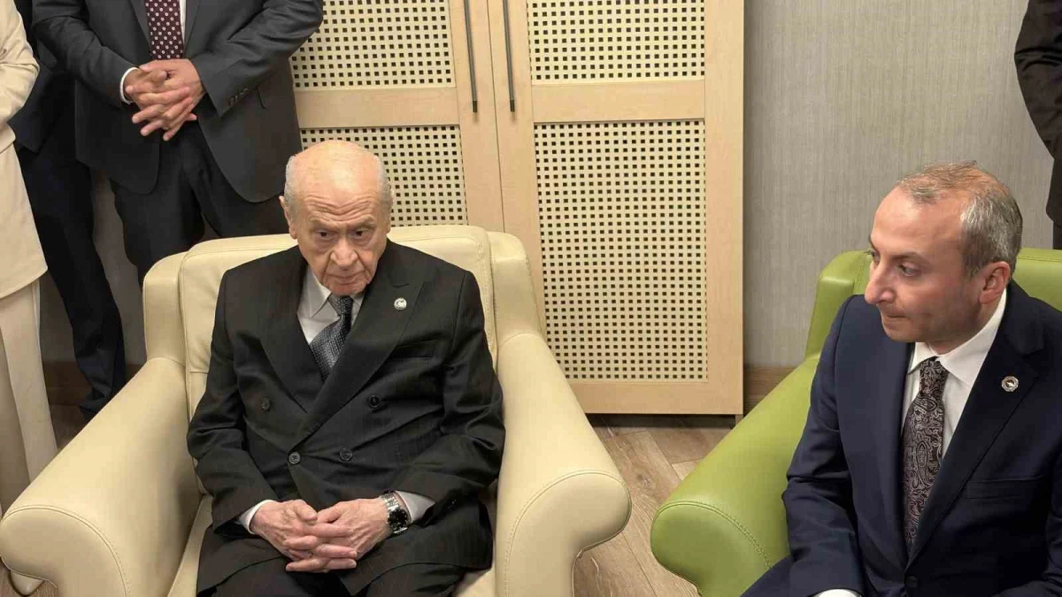 Bahçeli: İmralı'daki kişinin siyasallaşma hakkı