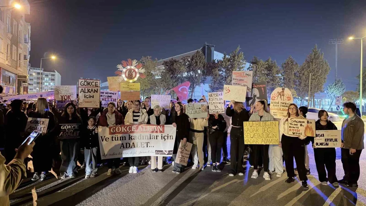 Gökçe Alkan için Karacabey'de adalet yürüyüşü