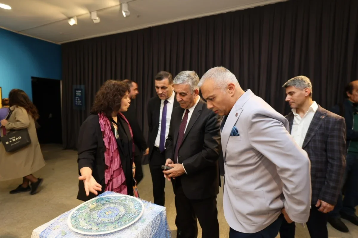 Küçükçekmece'de Yaşar Kemal sergisiyle sezon açıldı