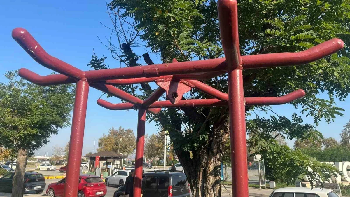 Yalova'da çalınan Japon Barış Çanı hurdacıya satılmış