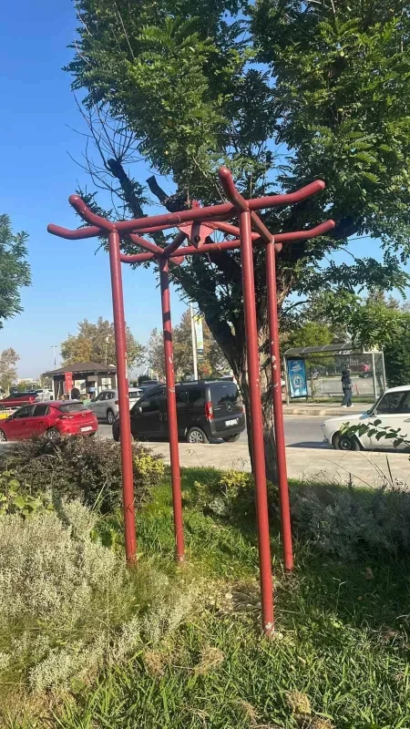 Yalova'da çalınan Japon Barış Çanı hurdacıya satılmış