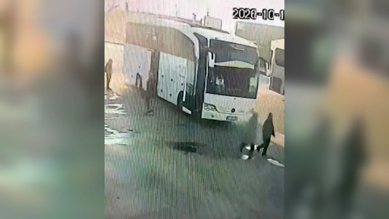 Akhisar kazasındaki tur otobüsünün mola görüntüleri çıktı