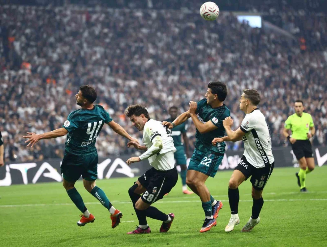 Süper Lig'de Beşiktaş Kocaelispor'u 2-1 yendi