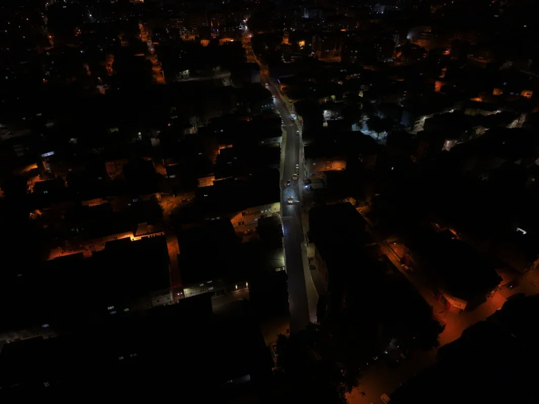 Yıldırım'da 2. Vatan Caddesi'ne 2 bin ton asfalt seriliyor