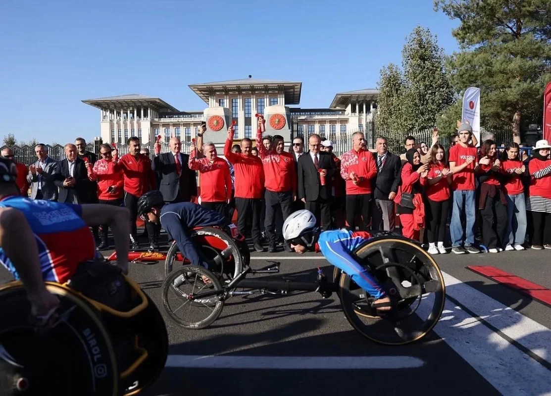 Cumhurbaşkanlığı Yarı Maratonu'nda Bağcılar'dan 5 madalya