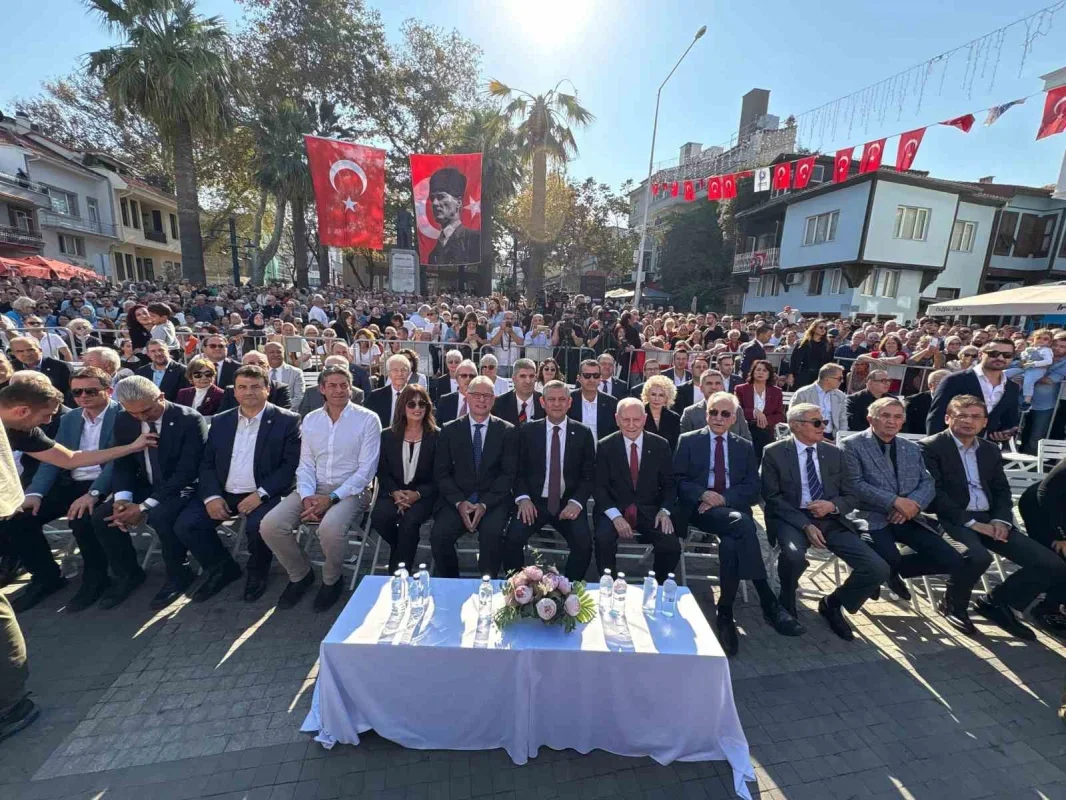 Özgür Özel, Mudanya'daki 104. yıl dönümü programında