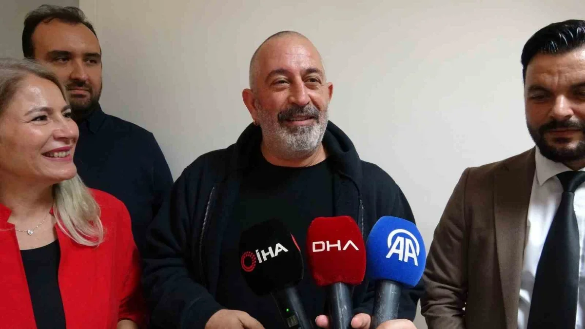 Cem Yılmaz'ın Çanakkale'deki kalp kontrolü iyi çıktı